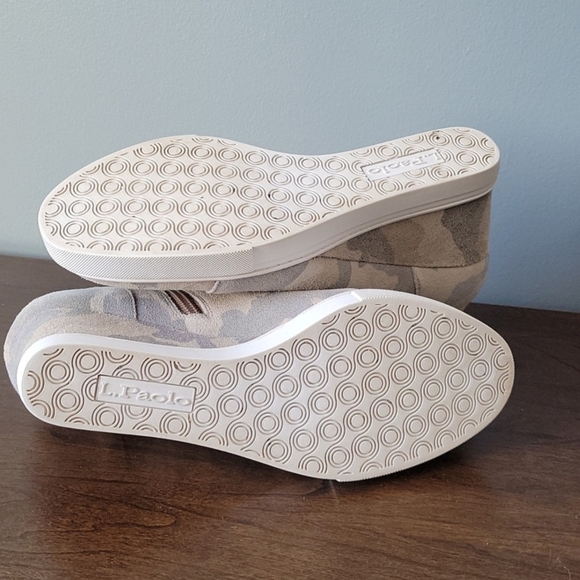 Platform Sneakers - Picture 6 of 6